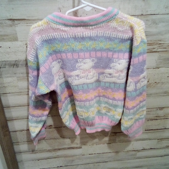 Irene Charles girl's sweater. Box 26 - Picture 3 of 3